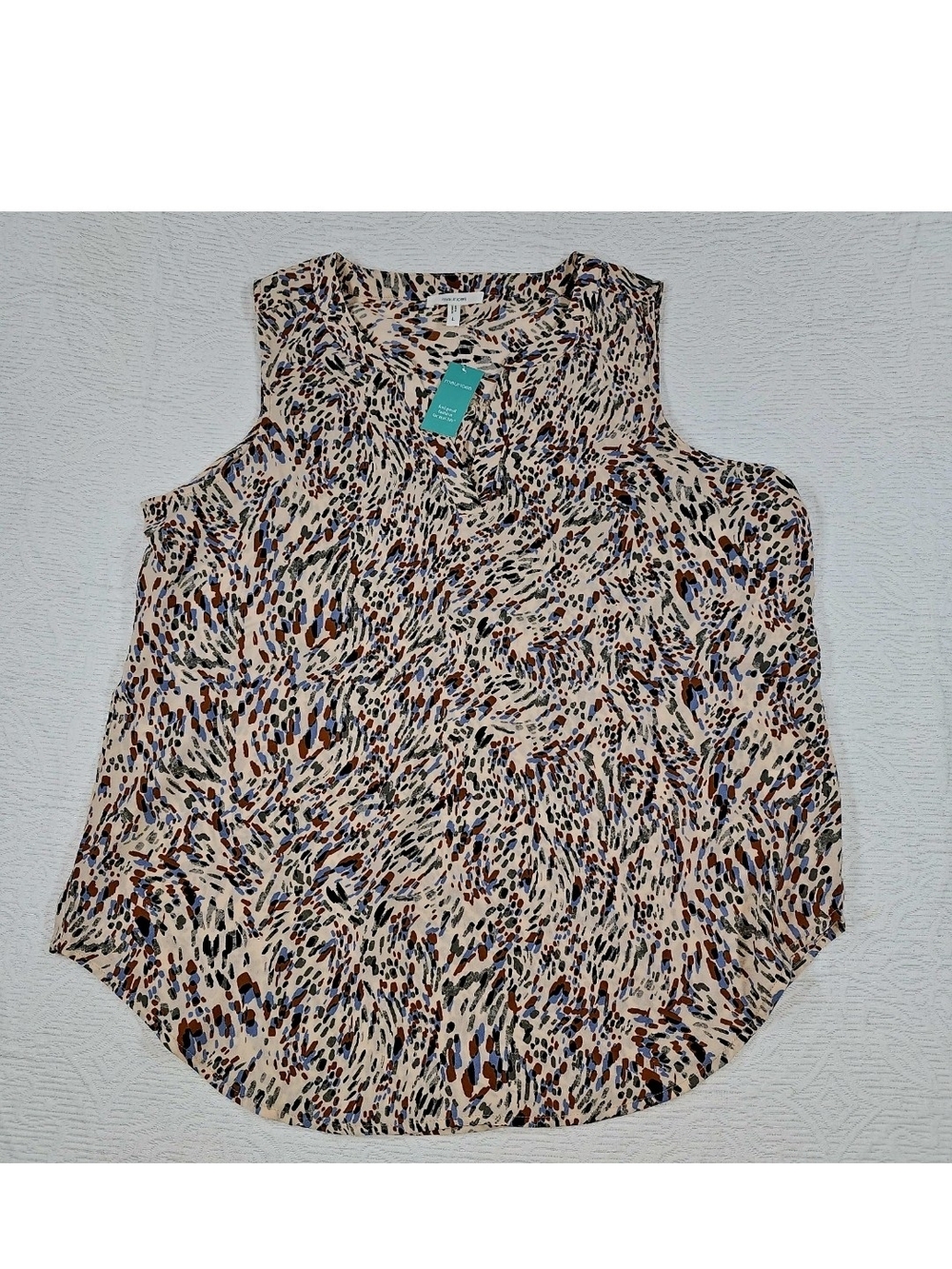 Sleeveless Abstract Multi-Color Blouse Pullover Top  NWT Sz L Breezy Flowy Light